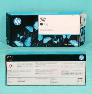 HP 747 Tintenpatrone Grau 300 ml P2V86A - Okt 2025 - Offener Karton lesen - Bild 1 von 2