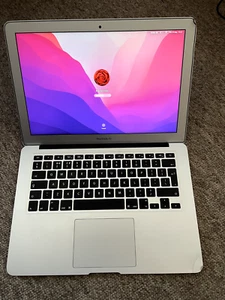 Apple MacBook Air 2017 13 inch core i7 2.2 GHZ 8Gb Ram 500GB HDD OS X Monterey - Zdjęcie 1 z 12