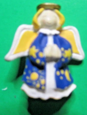 La MODE CONCORD HOUSE SUN MOON STARS ANGEL CRAFT EMBELLISHMENT SHANK BUTTON-V204 - Image 1 of 2