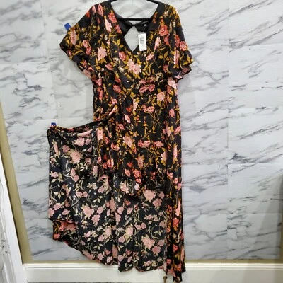 Vestido mameluco Torrid Walk Through para mujer talla grande 18 negro melocotón floral cuello en V Foto 1 de 4