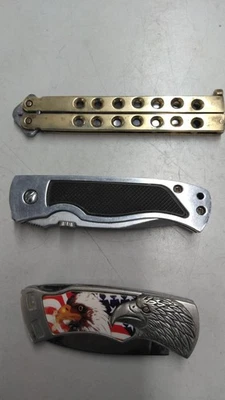 Lot of 3 Folding Pocket Knives in good condition - Image 1 of 4