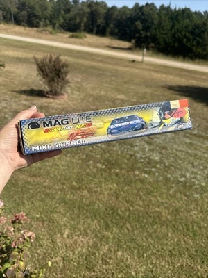 MAG-LITE SIGNATURE SERIES 1999-2000 MIKE SKINNER # 31 NÚMERO DE MODELO S3DFY5 Foto 1 de 3