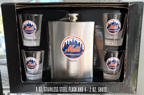 NY Mets Flask Gift Set New The Memory Co Stainless Steel Flask Four Shot Glasses Cover
