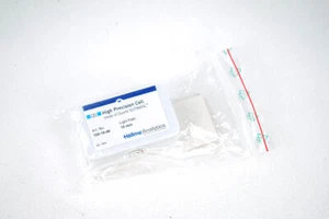 Hellma 1 Piece 100-10-40 10mm SUPRASIL Cuvette - Picture 1 of 1