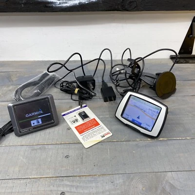 Garmin LOT StreetPilot c330 & nuvi 205 Portable Car GPS untested turns on - Image 1 of 4