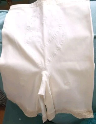 VTG Warners 418M Panties Nylon Girdle Garter Hooks Long Leg Lace EXTRA S 20" - Image 1 of 4