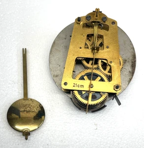 Small Vintage Clock Movement With Pendulum - Picture 1 of 3