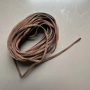 10 Yards 1/8 Zoll Wildlederkordel Echtleder Besatz Kordel Feines Wildleder Gefaltet & Genäht - Bild 1 von 2
