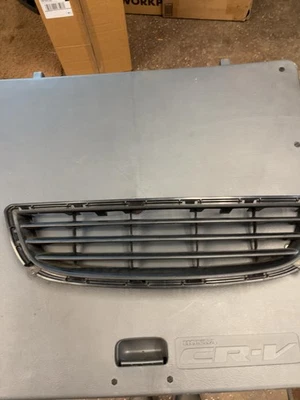 Parrilla central inferior OEM 7172157L005PK Suzuki Kizashi 2010-13 Foto 1 de 2