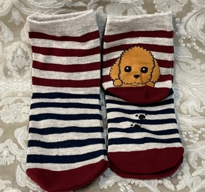 Lindo conjunto de 2 calcetines de moda con estampado de rayas de dibujos animados para mujer Foto 1 de 4