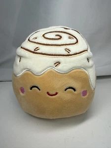 Peluche 5" Chanel Squishmallows rotolo cannella marrone bianco viso sorridente - Foto 1 di 6