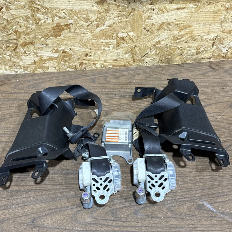 Cinturones de seguridad delanteros Scion FR-S Subaru BR-Z 2013-2020 Foto 1 de 4