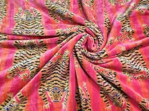 Animal Print Soft Velvet Fabric Indian Dress Sewing Upholstery Velvet By The Yrd - Picture 1 of 4