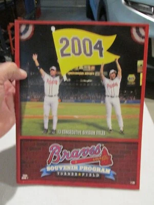 2004 ATLANTA BRAVES SOUVENIR PROGRAM - Image 1 of 4