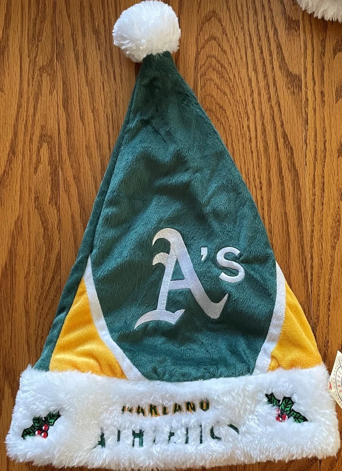 Бейсболка MLB Oakland A's Athletics с вышитым логотипом Christmas Santa 18 дюймов - Изображение 1 из 1