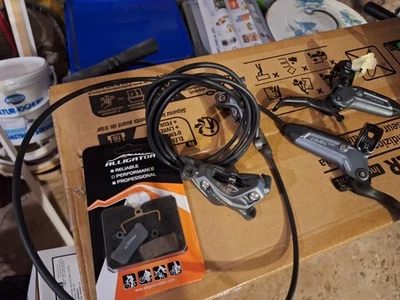 Coppia Freni  sram level bronze 4 pistoni  - Immagine 1 di 4