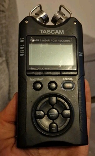 Foto 1 di 10