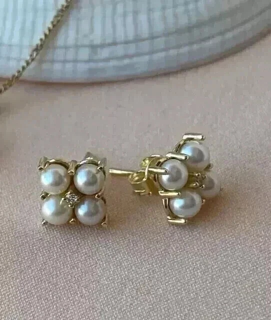 Aretes vintage de diamantes y perlas blancas de corte redondo de 2 quilates enchapados en oro amarillo de 14 quilates Foto 1 de 4