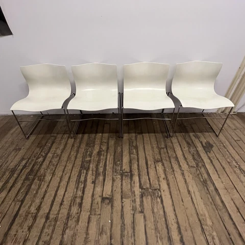 Handkerchief chairs by Massimo Vignelli (Designer), Knoll (Manufacturer) Cover