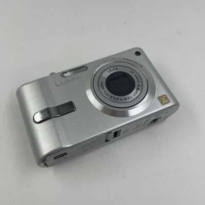 Appareil photo numérique compact Panasonic Lumix DMC FX33 avec marque LEICA S... - Photo 1/4