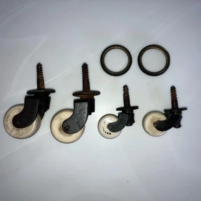 SET OF 4 LARGE VICTORIAN ANTIQUE BRASS AND PORCELAIN CERAMIC  FURNITURE CASTORS — 第 1/4 张图片