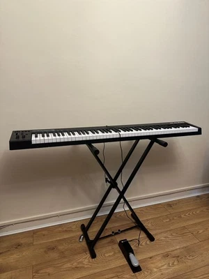 M-Audio Keystation 88 MK3 - 88-Key Semi-Weighted MIDI Controller - slightly used - Image 1 of 4