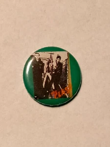 The Clash punk punkrock band vintage SMALL BUTTON music 2 - Imagen 1 de 2