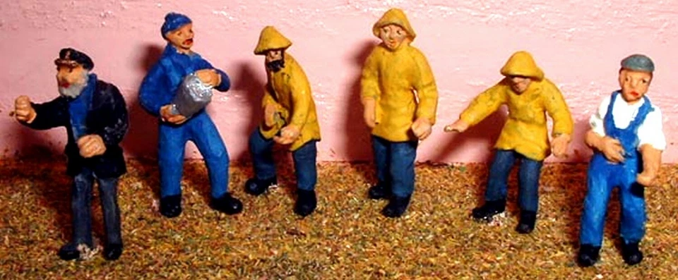 6 Fishermen Trawler men F206 UNPAINTED OO Scale Langley Model Kit People Figures - Image 1 of 1