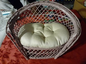 Rattan Loveseat mit getufteten Kissen für TONNER EVANGELINE GHASTLY OOAK NEU!! - Bild 1 von 2