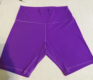 Pantalón Corto Lululemon Atomic Purple Talla 12 Align HR 8" LW7BTKS 22-3 NUEVO SIN ETIQUETAS - Imagen 1 de 8