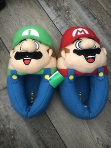 Super Mario Brothers Mario And Luigi Novelty Video Game Slippers Size 13-1 Youth - Picture 1 of 2