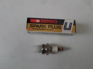 BUJÍA DENSO W22MU (NGK BM7A, CHAMPION CJ3 CJ4 CJ6 CJ8) - Imagen 1 de 1