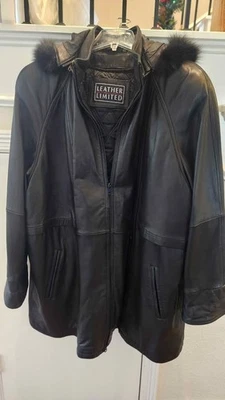 Abrigo para mujer "Leather Limited" 3XL, forrado Thermolite®, capucha extraíble Foto 1 de 4