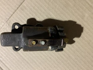 AUSTIN MORRIS SERIES 3 5 TON AND 6 TON FRONT BRAKE WHEEL CYLINDER RH UPPER - Picture 1 of 14