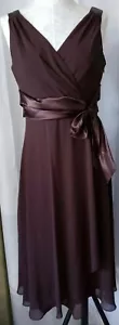 Abito da festa donna marrone Jones Wear foderato in chiffon con spalline in raso taglia 12 - Foto 1 di 11