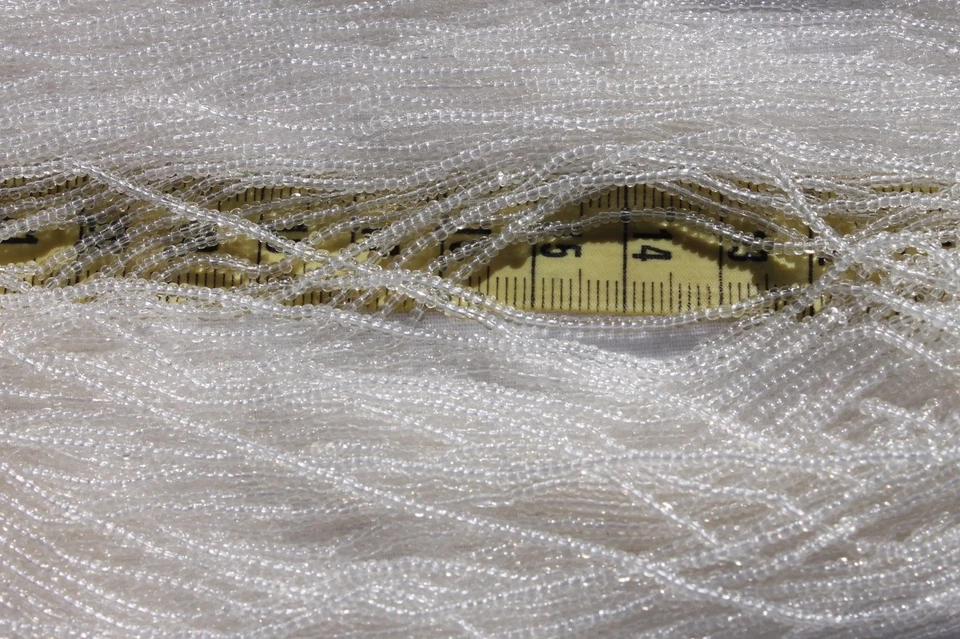 Cuentas de semillas de vidrio transparente checo 13/0 artesanía fabricación de joyas/hanks Foto 1 de 1