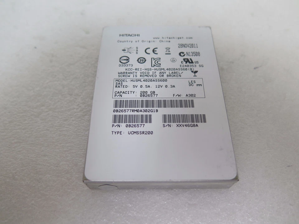 Hitachi 200GB 2.5" SSD SAS DRIVE HUSML4020ASS600 0B26577 - Image 1 of 1