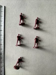 5 x USSR INFANTRY MINIATURES / AXIS & ALLIES BOARDGAME PART M310 - Bild 1 von 1