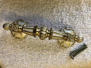 MidCentury Modern Cabinet Knobs Ornate Gold Tone Flower Drawer Pulls Kitchen NOS - Picture 1 of 6