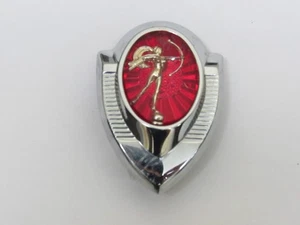 VINTAGE 1950'S YOUNGSTOWN KITCHENS "DIANA" SINK CHROME MOUNT/RED PLASTIC EMBLEM - Picture 1 of 5