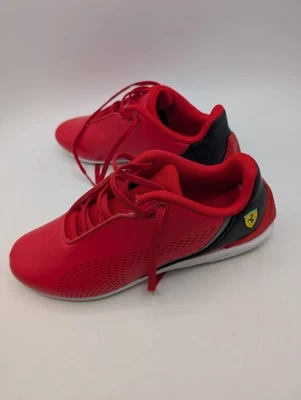Sapatos estilo condução KIDS meninos PUMA Ferrari vermelho preto tamanho 6 C - Imagem 1 de 4