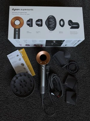 Dyson Supersonic Haartrockner Föhn, Nickel/Kupfer, HD08 - Bild 1 von 4