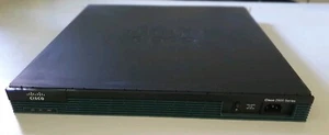 Cisco 2901/K9 · Integrated Services Router inkl. Rackmount Kit - Bild 1 von 4