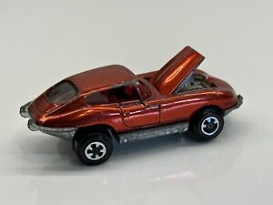 Johnny Lightning Topper Custom XKE Redline 1969