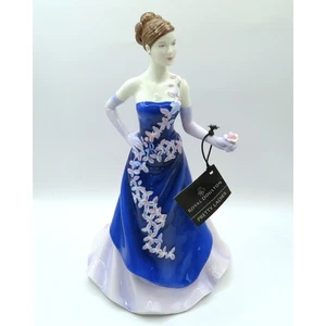 Royal Doulton Pretty Ladies Happy Birthday HN 4822 Figurine C.F. Tunnicliffe - Picture 1 of 11