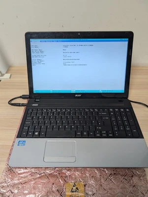 Acer TravelMate P253 - i5-3230M - 4GB Ram - No Storage - Image 1 of 4