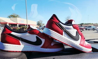 Talla 12.5 - Air Jordan 1 Retro OG 2025 Low Chicago Foto 1 de 4