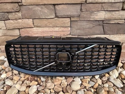 2022 2021 2022 2023 VOLVO XC60 PARRILLA OEM Foto 1 de 4