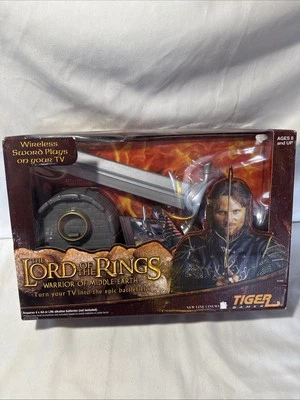 El Señor de los Anillos Guerrero de la Tierra Media Tigre Juegos 2004 Nuevo Precintado LOTR Foto 1 de 4