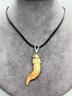 Ciondolo Corno Porta Fortuna In Conchiglia Corniola E Argento 925 Fatto A Mano - Immagine 1 di 4